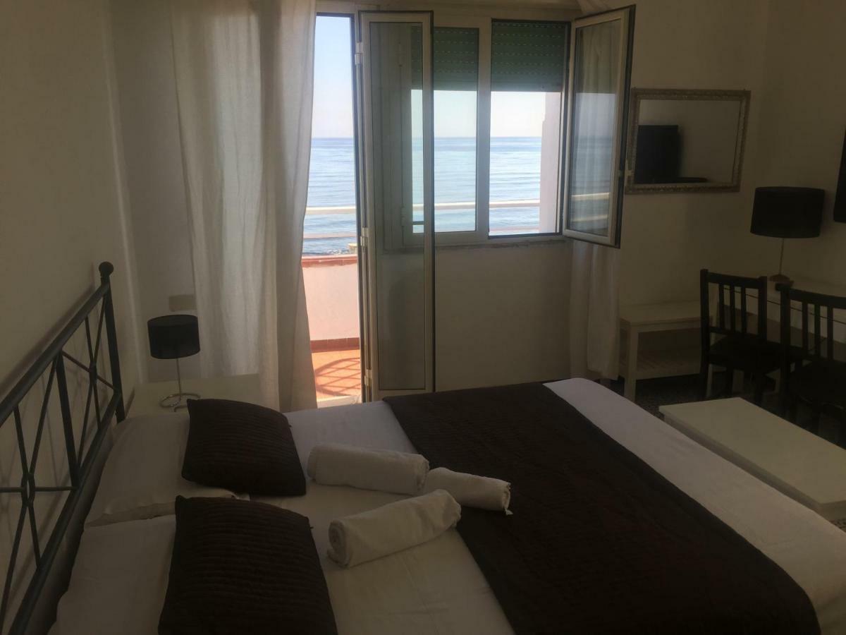 مبيت وإفطار كاريني A Casa Di Giuseppe 2 المظهر الخارجي الصورة
